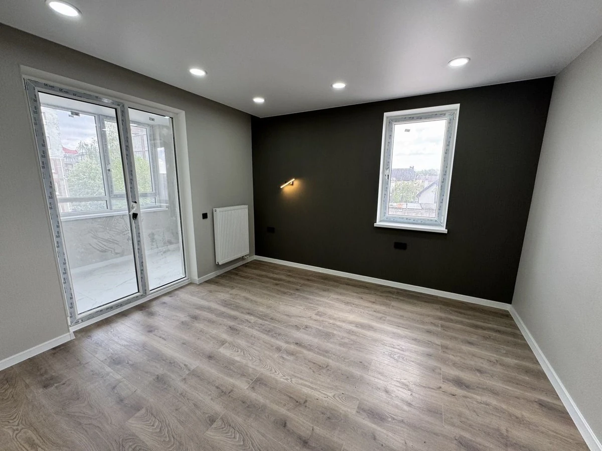 Трехкомнатная квартира в ЖК «Альпы»