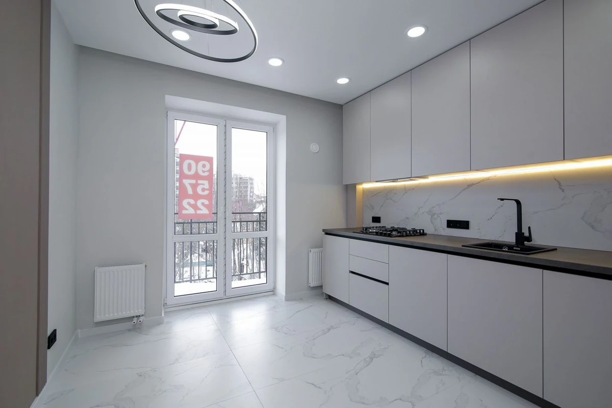 Трехкомнатная квартира на ул. Орудийная